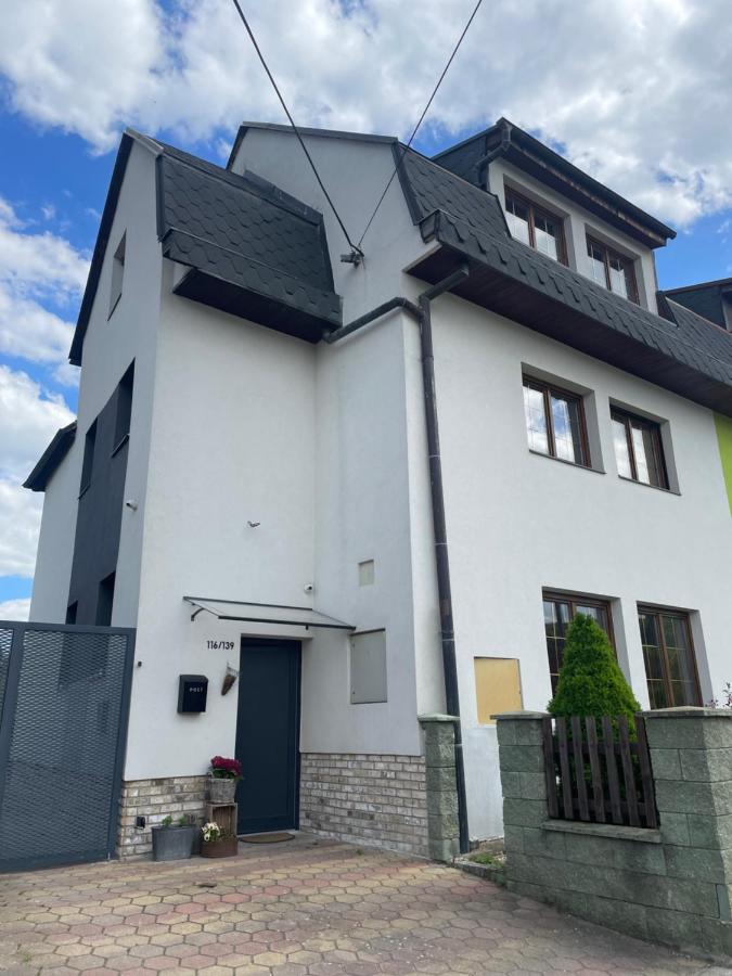 Apartment Dubnica Prejta 3 Dubnica nad Vahom Ngoại thất bức ảnh