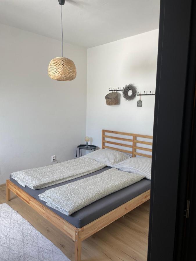 Apartment Dubnica Prejta 3 Dubnica nad Vahom Ngoại thất bức ảnh